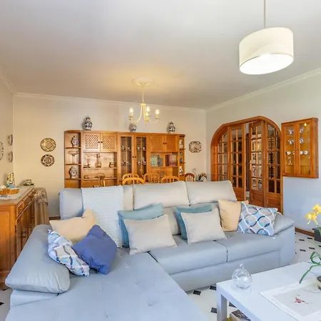 Casa Sao Miguel * Messegães