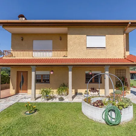 Casa Sao Miguel * Messegães
